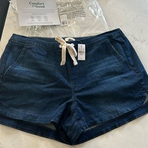 Upwest dark Jean short XL NWT